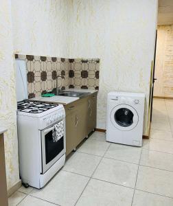 Cuisine ou kitchenette dans l'établissement Cosy Ijevan