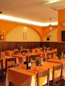 Restaurace v ubytování Hotel Fontanella