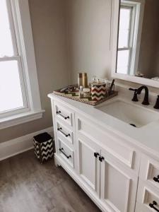 Gallery image of Magnolia LLC short term rentals private room on the second floor in Fergus Falls