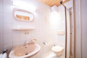 Łazienka w obiekcie Haus Stecher