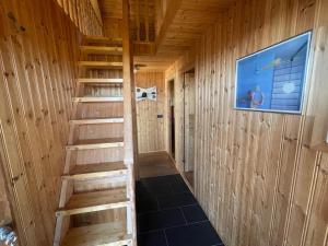 Imagen de la galería de Glass House with Private River & 360° Views, en Stapi