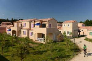 Afbeelding uit fotogalerij van Résidence Odalys Le Mas des Alpilles in Paradou