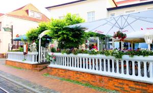 Budova, kde se penzion nachází + 12 fotografií