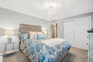 Ένα ή περισσότερα κρεβάτια σε δωμάτιο στο Sargent Lake Retreat Year-round Bliss