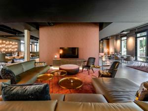 Posezení v ubytování ibis Styles Friedrichshafen
