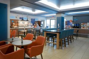 Restaurace v ubytování Holiday Inn Express Kamloops by IHG