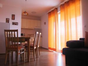 Posedenie v ubytovaní Apartment Božan