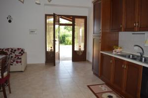 A kitchen or kitchenette at Masseria Paglieroni