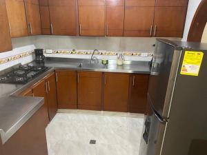 Η κουζίνα ή μικρή κουζίνα στο Casa, Apartamento en Buga +10 φωτογραφίες