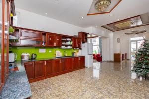 Køkken eller tekøkken på Sala Pool Villa