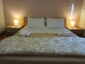 Posteľ alebo postele v izbe v ubytovaní Stunning apartment in the heart of Athens