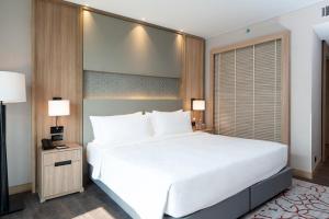 Letto o letti in una camera di LYFE HOTEL