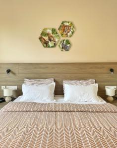 Katil atau katil-katil dalam bilik di Flock Hotel I Golf Course Road Near Dlf Phase 1 Metro station I Gurugram
