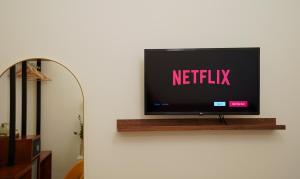TV a/nebo společenská místnost v ubytování Charm&Bella GuestHouse