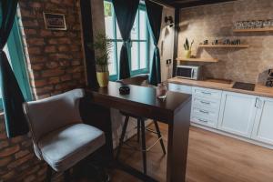 Photo de la galerie de l'établissement PRESIDENT APARTMANI - Spa apartman, Fenix apartman, Galerija apartman, à Šabac