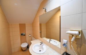 Kúpeľňa v ubytovaní Hotel Focus Centrum Konferencyjne