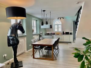 Η κουζίνα ή μικρή κουζίνα στο Stylisches City-Apartment - ruhig & zentral