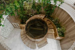 Zahrada ubytování GOLDEN TULIP LYON OUEST TECHLID Hotel & Spa + 68 fotografií