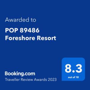 uma captura de ecrã de um telefone com o texto atribuído a um resort costeiro em Foreshore Resort em Srinagar