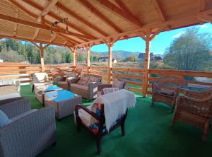Posezení v ubytování Poiana Sașilor - Valea Doftanei