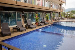 Bazen u ili blizu objekta Beachfront Hotel Tramonto