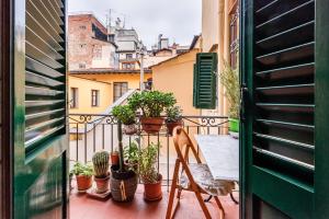 En balkong eller terrasse på A due passi dal Duomo di Firenze