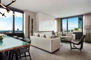 Posezení v ubytování Four Points by Sheraton Sydney, Central Park