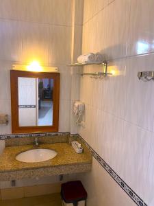 Koupelna v ubytování Hong Ha Airport Hotel