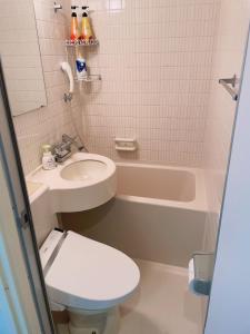 Ένα μπάνιο στο Kabukichō Guest House +5 φωτογραφίες