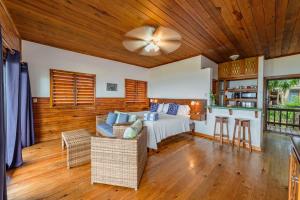 Een zitgedeelte bij Cocolobo Resort