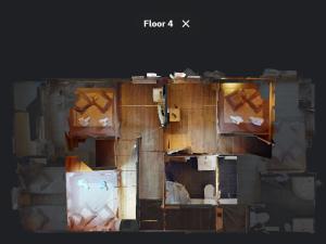 een foto van een onafgewerkte kamer zonder vloer bij Chalet haut de gamme 8 chambres avec sauna à 250m des pistes, St Martin de Belleville - FR-1-452-75 in Saint-Martin-de-Belleville