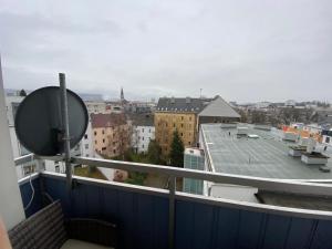 Nespecifikovaný výhled na destinaci Linec nebo výhled na město při pohledu z apartmánu