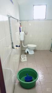 Ένα μπάνιο στο Homestay Cahaya Kaseh +18 φωτογραφίες