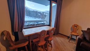 Výhľad na hory alebo výhľad na hory priamo z apartmánu