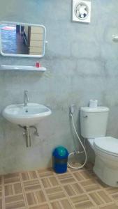 Koupelna v ubytování Koh Mook Rem Ley