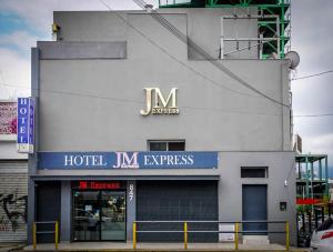 a building with a hotel ni express sign on it at JM Express in Monterrey