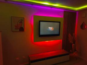 Photo de la galerie de l'établissement Studio neuf cosy, Cinema Room, moderne avec Fibre, Gare RER C, à Brétigny-sur-Orge 20 autres photos