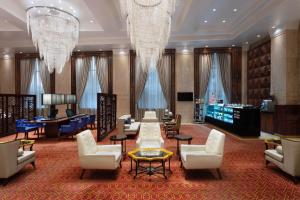 Posezení v ubytování Sheraton Grand Pune Bund Garden Hotel