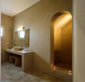 Koupelna v ubytování Aliter Suites