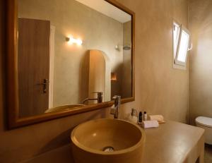 Koupelna v ubytování Aliter Suites
