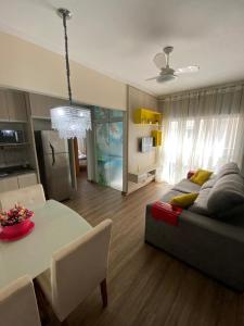 Kuchyň nebo kuchyňský kout v ubytování Jardim das palmeiras I by The Lodges