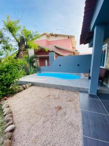 Swimmingpoolen hos eller tæt på Casa Família Morada da plataforma + 20 billeder