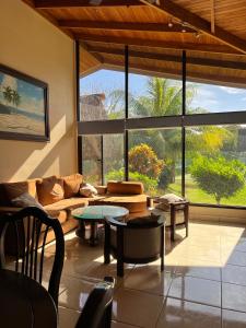 Posezení v ubytování Hidden Paradise Tennis and Pickleball Getaway