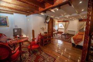 Area soggiorno di Casona Corrales Hotel Boutique