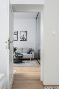 Posedenie v ubytovaní Modern Centrally Located Apartments - by Upstairs