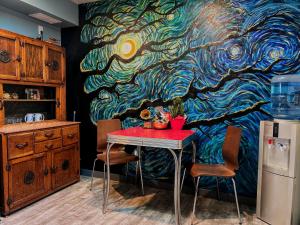 Kuchyň nebo kuchyňský kout v ubytování Starry Night Inn