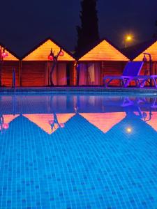 The swimming pool at or close to Aroma Butik Hotel