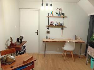 Gambar di galeri bagi Suite parentale chez l'habitant di Anet