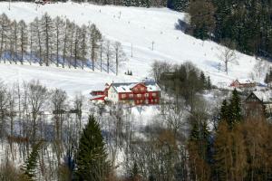 Hotel Večernice v zimě