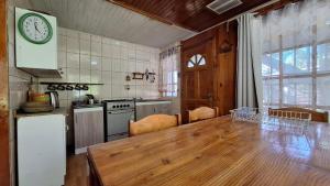 Nhà bếp/bếp nhỏ tại Cabaña en Lican ray